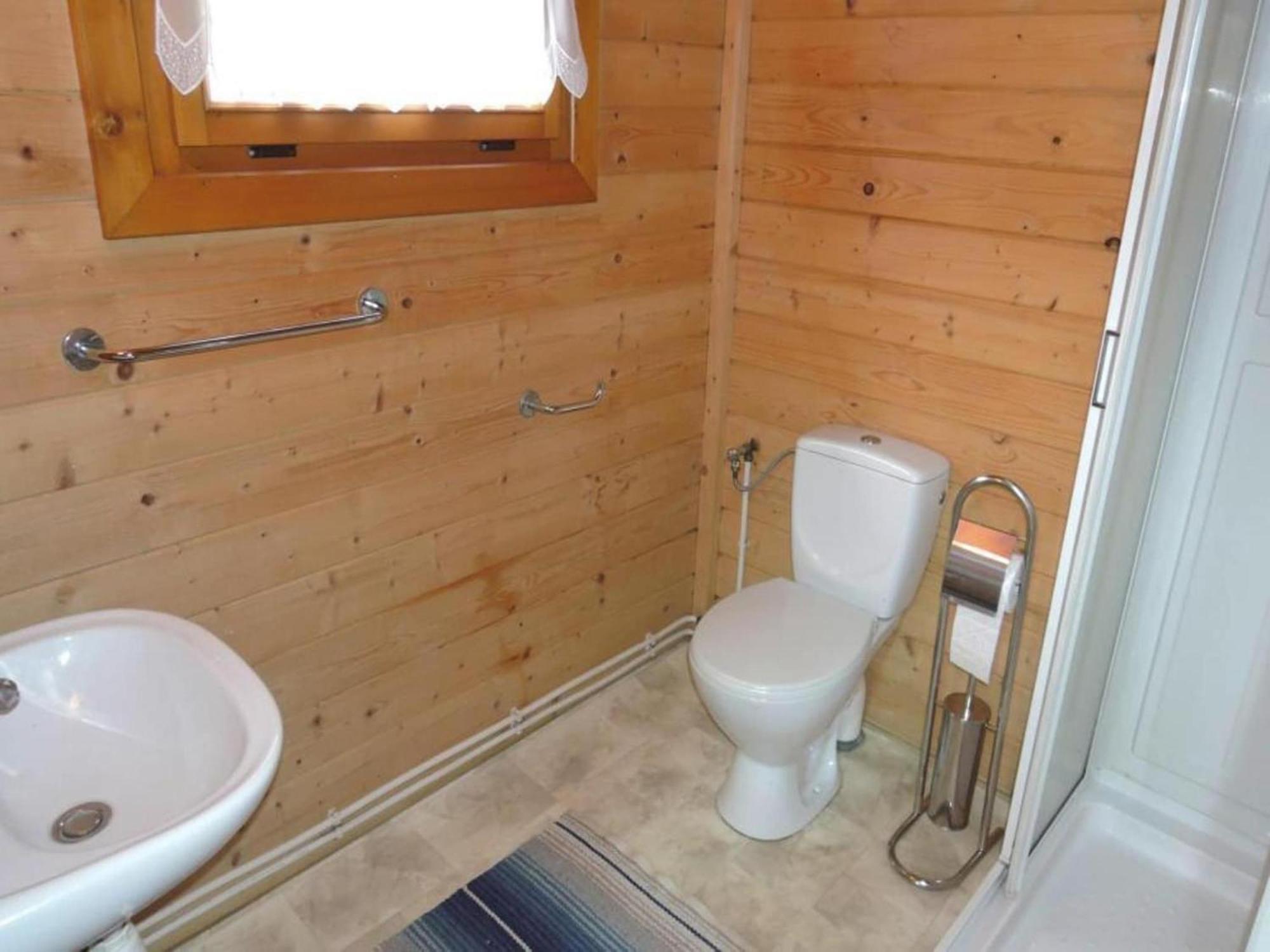 Bungalow In Lubin At 300 M From The Lake المظهر الخارجي الصورة